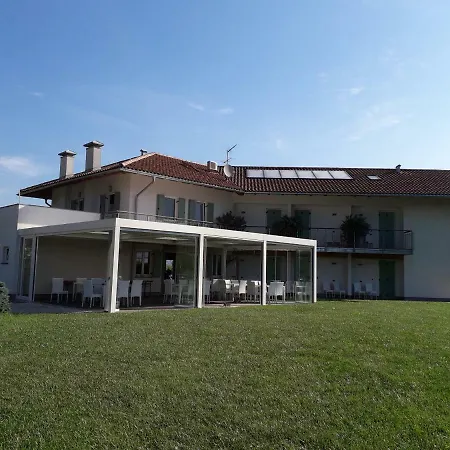 De L'arguta Farm stay *